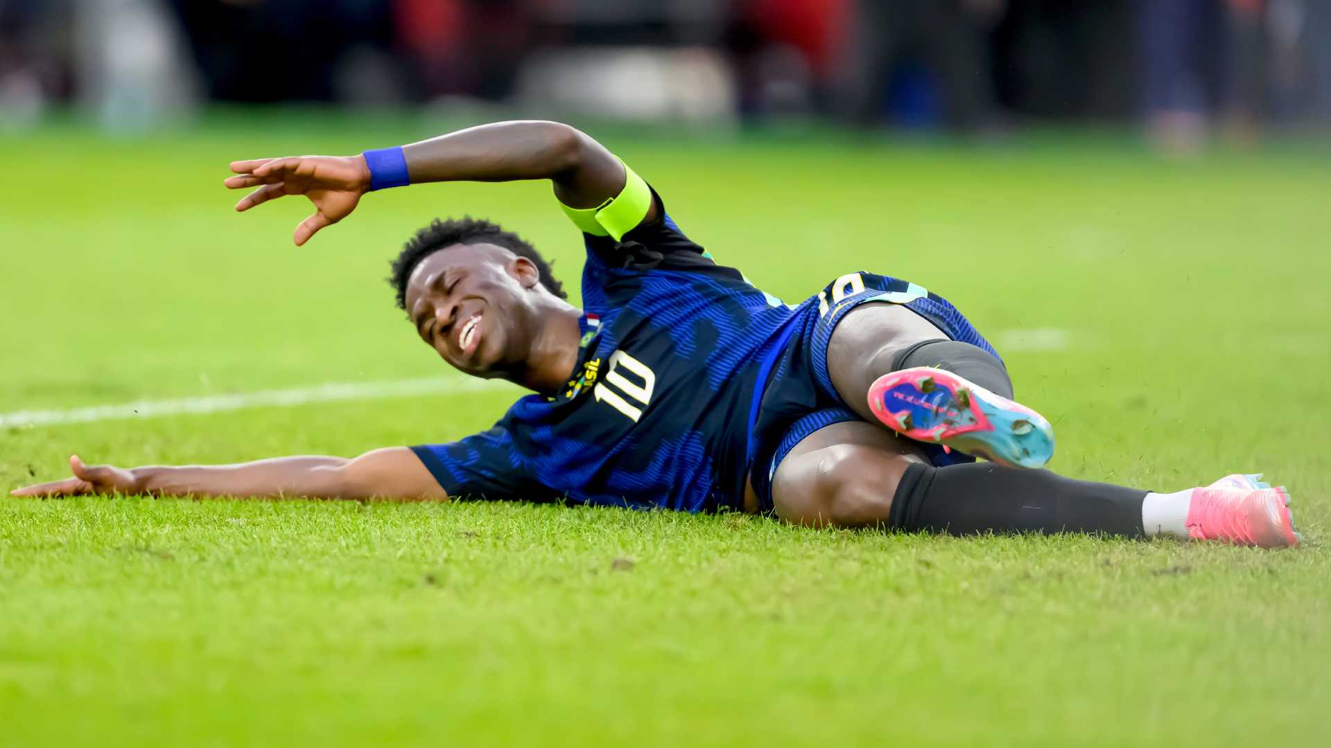 Vinicius en el partido contra Francia